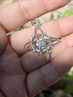 Collar Nudo de Bruja con Amatista Plata Fina 925