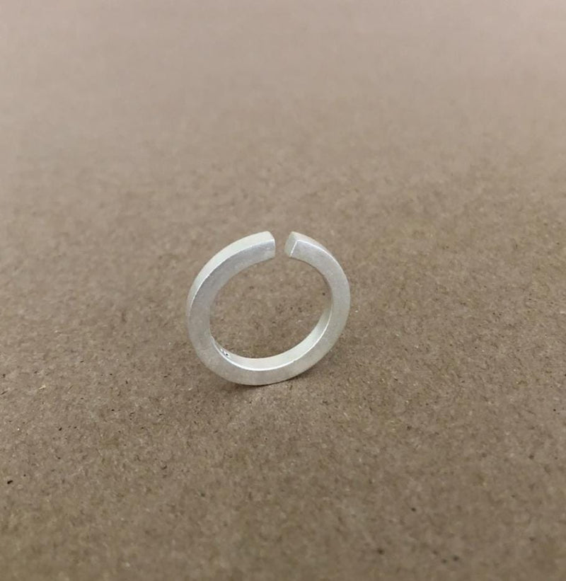 Anillo Interrumpido Plata 925