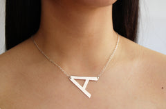 COLLAR LETRA PERSONALIZADA